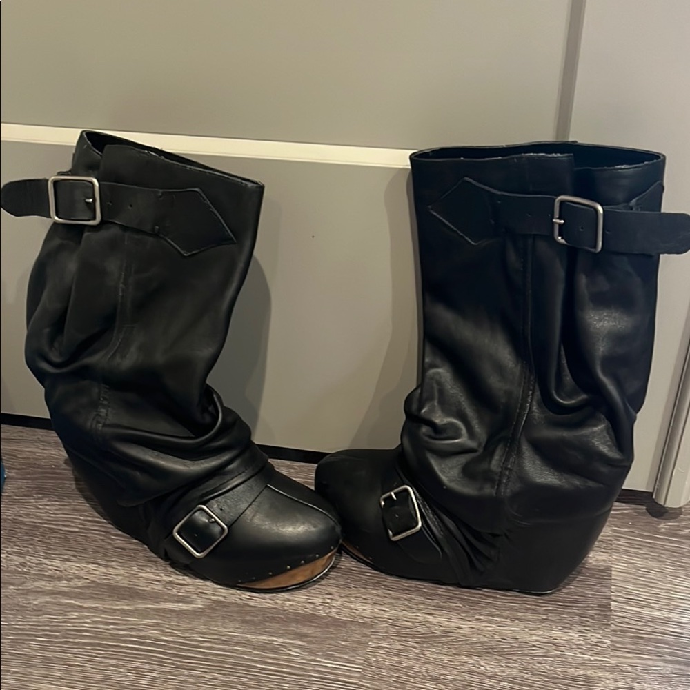 RARE Irregular Choice Longer Lashes Boot